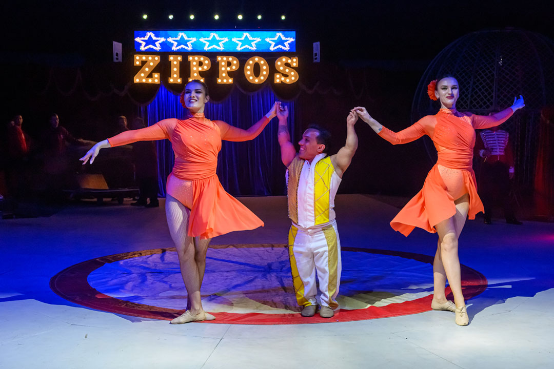 Zippos Dancers & Paulo